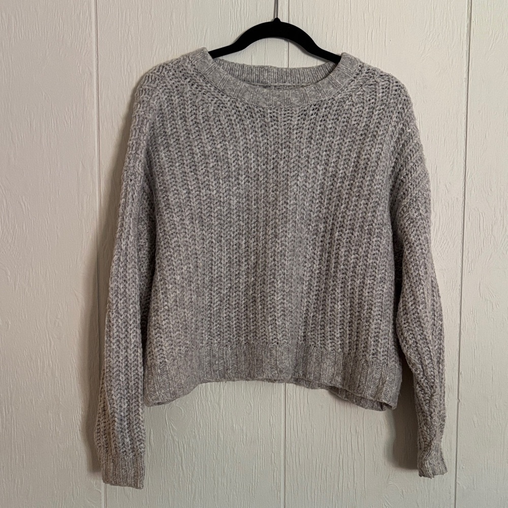 American Eagle Outfitters Heather Gray Sweater